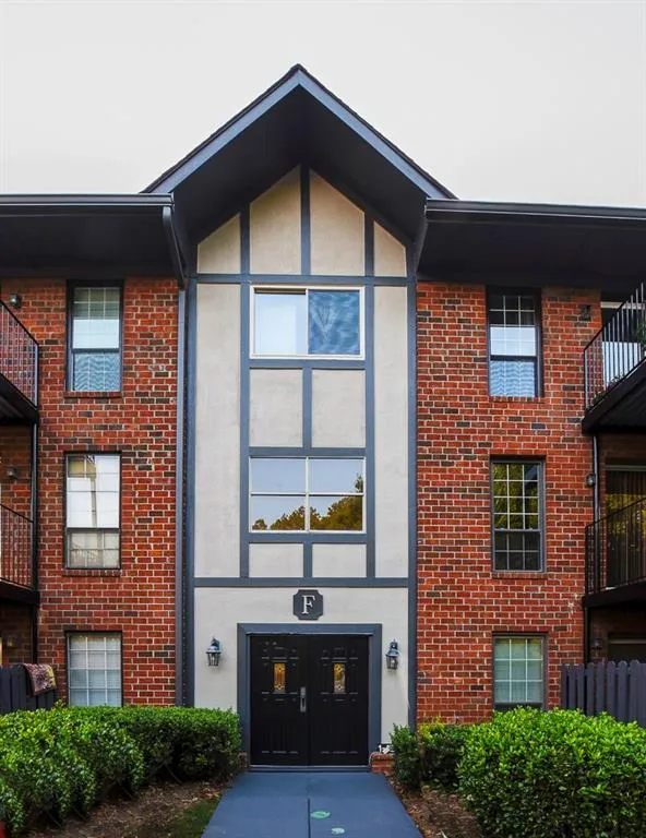 6851 Roswell Road Unit F6, Atlanta, Georgia 30328, 2 Bedrooms Bedrooms, ,2 BathroomsBathrooms,Residential,Sold,6851 Roswell Road Unit F6,6027585 6851 Roswell Road Unit F6, Atlanta, Georgia 30328, 2 Bedrooms Bedrooms, ,2 BathroomsBathrooms,Residential,Sold,6851 Roswell Road Unit F6,6027585