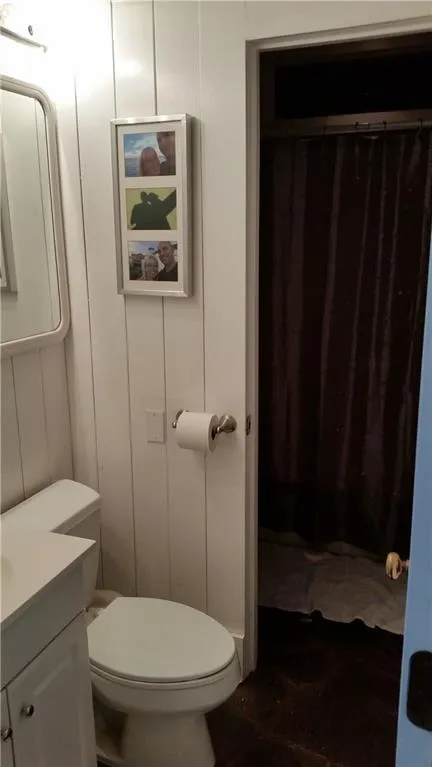 290 Green Hill Road Ne, Sandy Springs, Georgia 30342, 4 Bedrooms Bedrooms, ,3 BathroomsBathrooms,Residential,Sold,290 Green Hill Road Ne,5891069