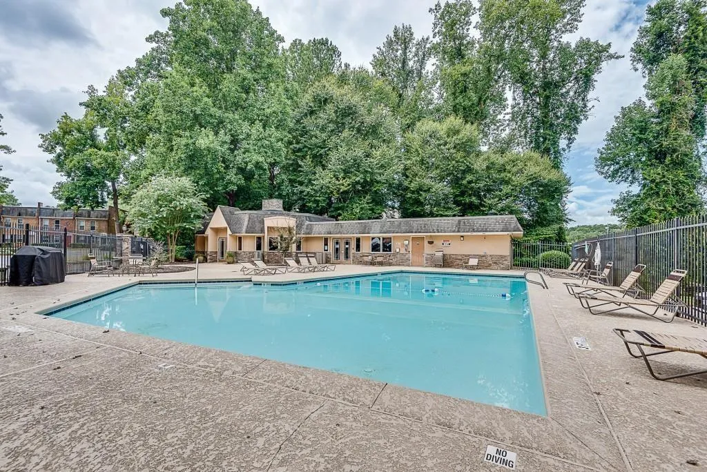 235 Winding River Drive Unit F, Sandy Springs, Georgia 30350, 2 Bedrooms Bedrooms, ,1 BathroomBathrooms,Residential,Sold,235 Winding River Drive Unit F,7110430