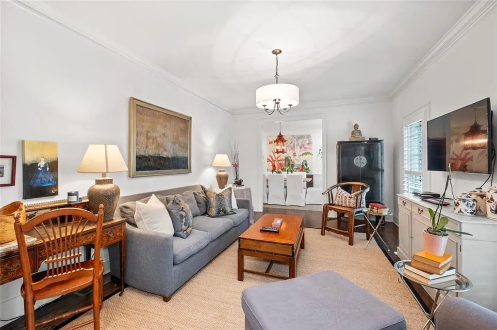 4800 Huntley Drive, Atlanta, Georgia 30342, 5 Bedrooms Bedrooms, ,5 BathroomsBathrooms,Residential,Sold,4800 Huntley Drive,7065265