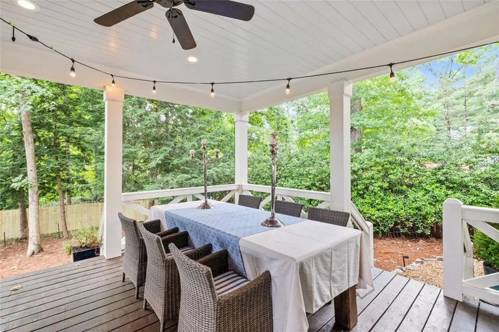 4800 Huntley Drive, Atlanta, Georgia 30342, 5 Bedrooms Bedrooms, ,5 BathroomsBathrooms,Residential,Sold,4800 Huntley Drive,7065265