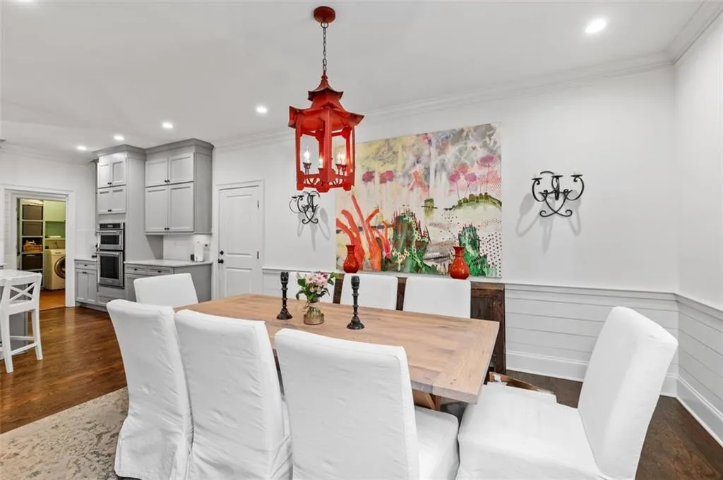 4800 Huntley Drive, Atlanta, Georgia 30342, 5 Bedrooms Bedrooms, ,5 BathroomsBathrooms,Residential,Sold,4800 Huntley Drive,7065265