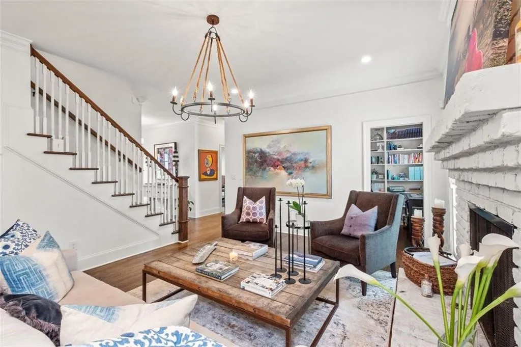 4800 Huntley Drive, Atlanta, Georgia 30342, 5 Bedrooms Bedrooms, ,5 BathroomsBathrooms,Residential,Sold,4800 Huntley Drive,7065265