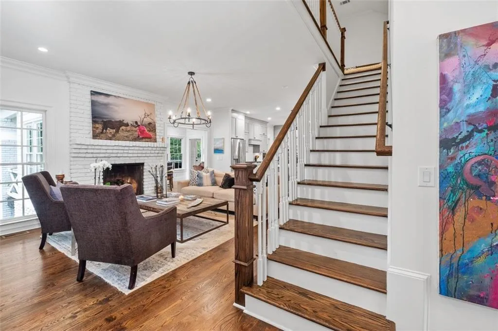 4800 Huntley Drive, Atlanta, Georgia 30342, 5 Bedrooms Bedrooms, ,5 BathroomsBathrooms,Residential,Sold,4800 Huntley Drive,7065265