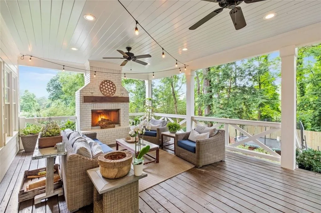 4800 Huntley Drive, Atlanta, Georgia 30342, 5 Bedrooms Bedrooms, ,5 BathroomsBathrooms,Residential,Sold,4800 Huntley Drive,7065265