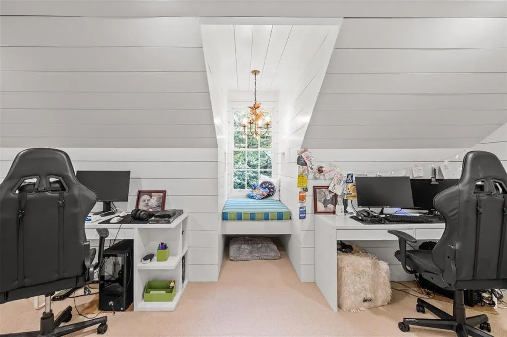 4800 Huntley Drive, Atlanta, Georgia 30342, 5 Bedrooms Bedrooms, ,5 BathroomsBathrooms,Residential,Sold,4800 Huntley Drive,7065265