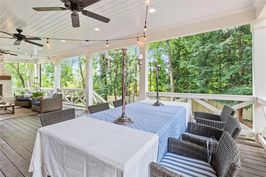 4800 Huntley Drive, Atlanta, Georgia 30342, 5 Bedrooms Bedrooms, ,5 BathroomsBathrooms,Residential,Sold,4800 Huntley Drive,7065265