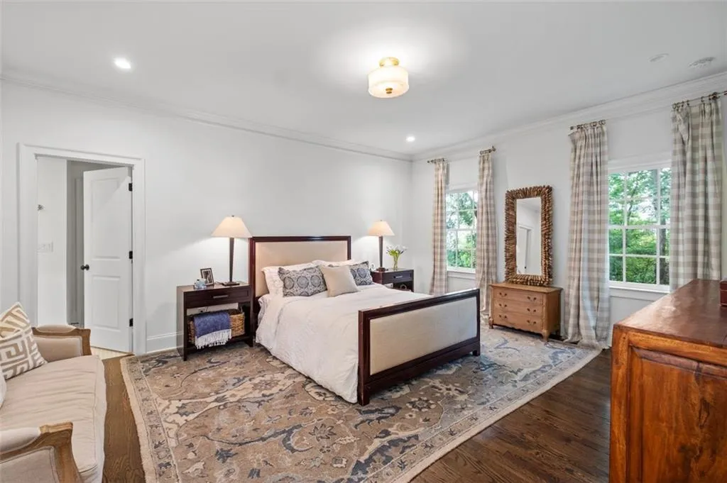 4800 Huntley Drive, Atlanta, Georgia 30342, 5 Bedrooms Bedrooms, ,5 BathroomsBathrooms,Residential,Sold,4800 Huntley Drive,7065265