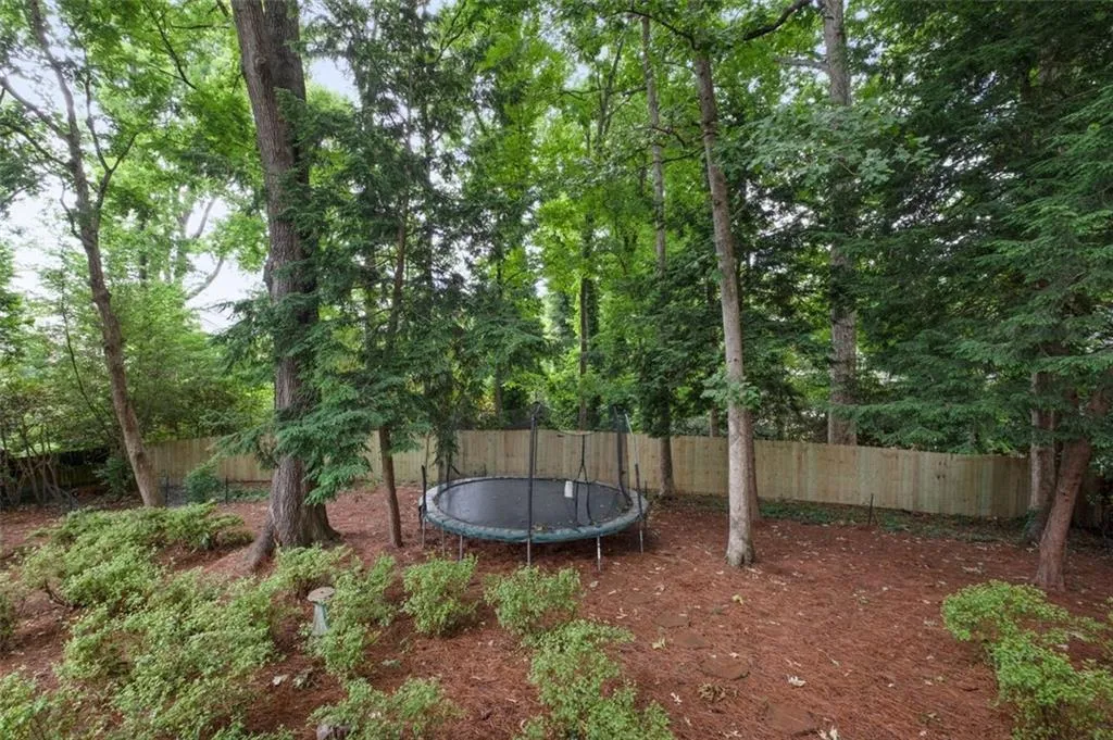 4800 Huntley Drive, Atlanta, Georgia 30342, 5 Bedrooms Bedrooms, ,5 BathroomsBathrooms,Residential,Sold,4800 Huntley Drive,7065265