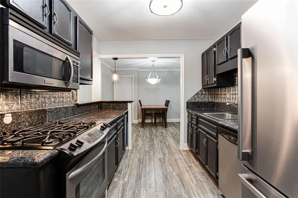 1609 Vicksburg, Atlanta, Georgia 30350, 2 Bedrooms Bedrooms, ,2 BathroomsBathrooms,Residential,For Sale,1609 Vicksburg,7434337