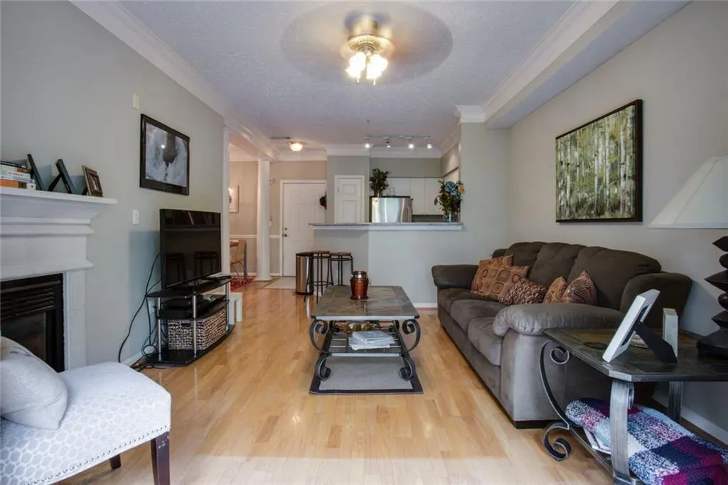 5559 Glenridge Drive Unit 2404, Atlanta, Georgia 30342, 1 Bedroom Bedrooms, ,1 BathroomBathrooms,Residential,Sold,5559 Glenridge Drive Unit 2404,5694125