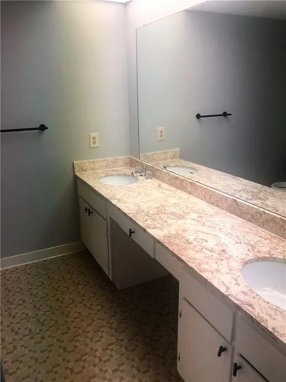 6851 Roswell Road Unit A6, Atlanta, Georgia 30328, 2 Bedrooms Bedrooms, ,2 BathroomsBathrooms,Residential,Sold,6851 Roswell Road Unit A6,6848688