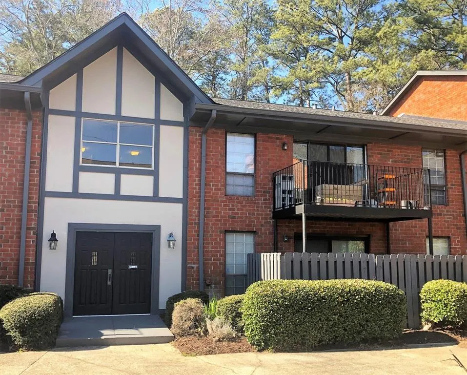 6851 Roswell Road Unit A6, Atlanta, Georgia 30328, 2 Bedrooms Bedrooms, ,2 BathroomsBathrooms,Residential,Sold,6851 Roswell Road Unit A6,6848688