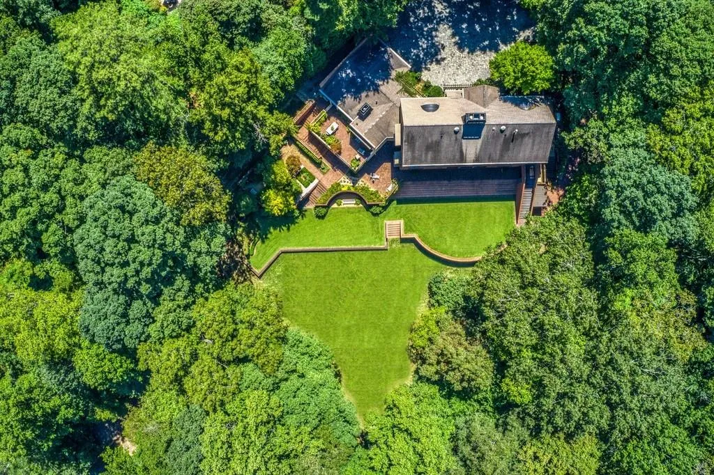 130 Habersham Waters Court, Atlanta, Georgia 30350, 4 Bedrooms Bedrooms, ,3 BathroomsBathrooms,Residential,Sold,130 Habersham Waters Court,6690535