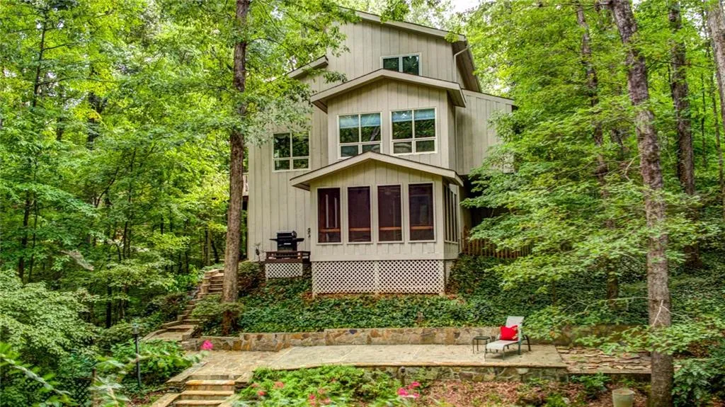 220 Cameron Glen Court, Sandy Springs, Georgia 30328, 5 Bedrooms Bedrooms, ,4 BathroomsBathrooms,Residential,Sold,220 Cameron Glen Court,5758174