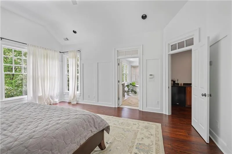 Atlanta, Georgia 30342, 5 Bedrooms Bedrooms, ,6 BathroomsBathrooms,Residential,For Sale,7598581