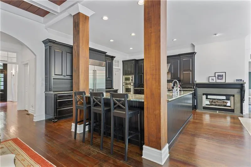 Atlanta, Georgia 30342, 5 Bedrooms Bedrooms, ,6 BathroomsBathrooms,Residential,For Sale,7598581