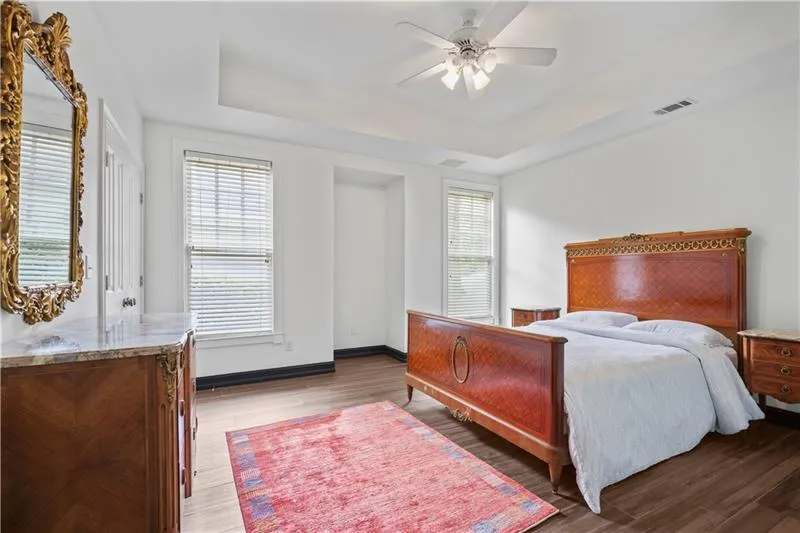 Atlanta, Georgia 30342, 5 Bedrooms Bedrooms, ,6 BathroomsBathrooms,Residential,For Sale,7598581