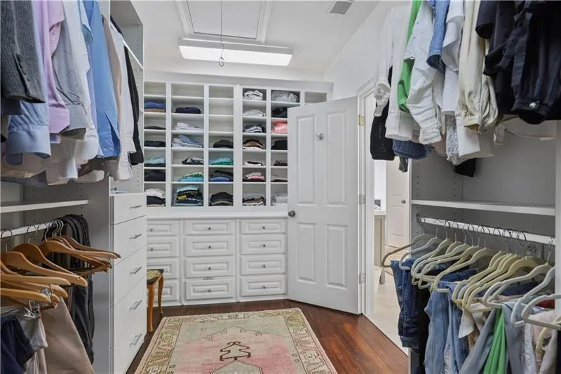 Atlanta, Georgia 30342, 5 Bedrooms Bedrooms, ,6 BathroomsBathrooms,Residential,For Sale,7598581