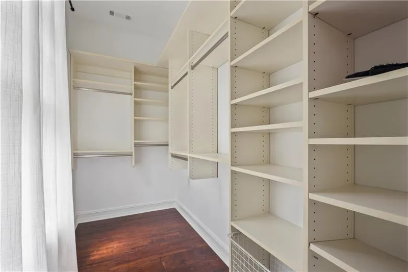 Atlanta, Georgia 30342, 5 Bedrooms Bedrooms, ,6 BathroomsBathrooms,Residential,For Sale,7598581