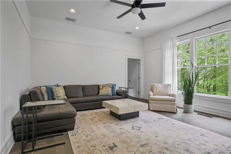 Atlanta, Georgia 30342, 5 Bedrooms Bedrooms, ,6 BathroomsBathrooms,Residential,For Sale,7598581
