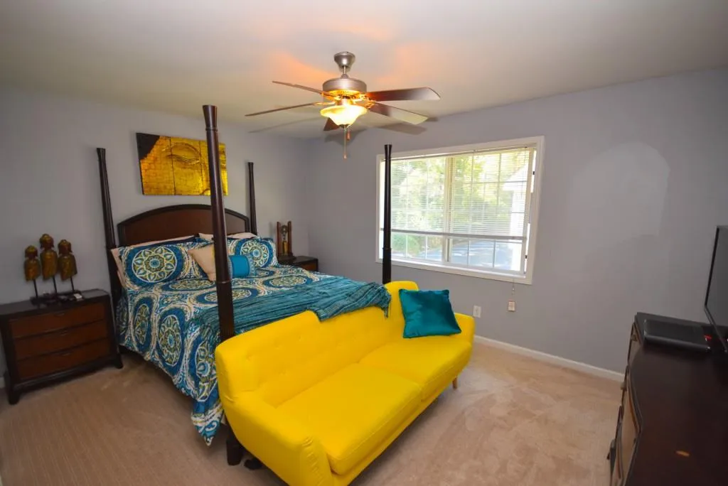 6940 Roswell Road Unit 6f, Sandy Springs, Georgia 30328, 2 Bedrooms Bedrooms, ,1 BathroomBathrooms,Residential,Sold,6940 Roswell Road Unit 6f,5923751