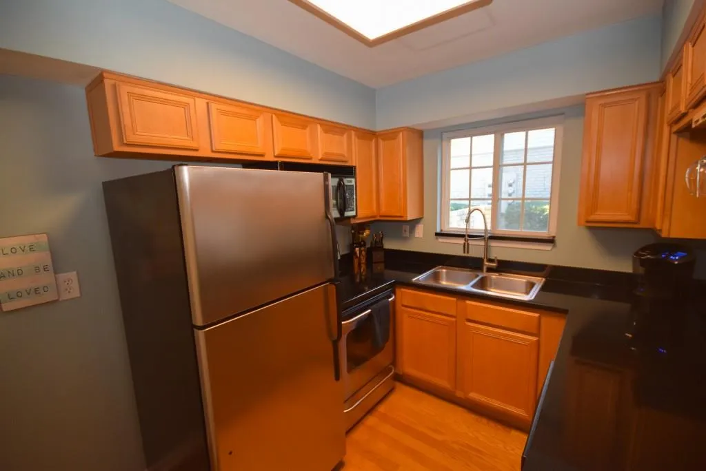 6940 Roswell Road Unit 6f, Sandy Springs, Georgia 30328, 2 Bedrooms Bedrooms, ,1 BathroomBathrooms,Residential,Sold,6940 Roswell Road Unit 6f,5923751