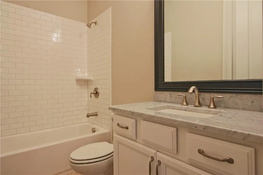 280 Amberidge Trail, Sandy Springs, Georgia 30328, 5 Bedrooms Bedrooms, ,4 BathroomsBathrooms,Residential,Sold,280 Amberidge Trail,5631147