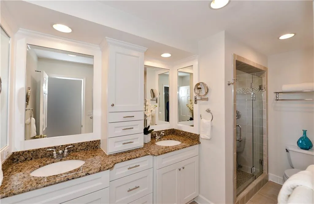 225 Hunters Point, Sandy Springs, Georgia 30328, 4 Bedrooms Bedrooms, ,3 BathroomsBathrooms,Residential,Sold,225 Hunters Point,5945083
