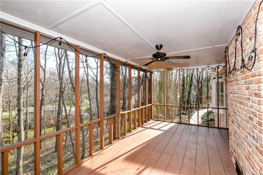 225 Hunters Point, Sandy Springs, Georgia 30328, 4 Bedrooms Bedrooms, ,3 BathroomsBathrooms,Residential,Sold,225 Hunters Point,5945083