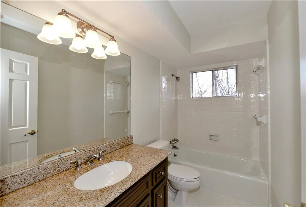 225 Hunters Point, Sandy Springs, Georgia 30328, 4 Bedrooms Bedrooms, ,3 BathroomsBathrooms,Residential,Sold,225 Hunters Point,5945083