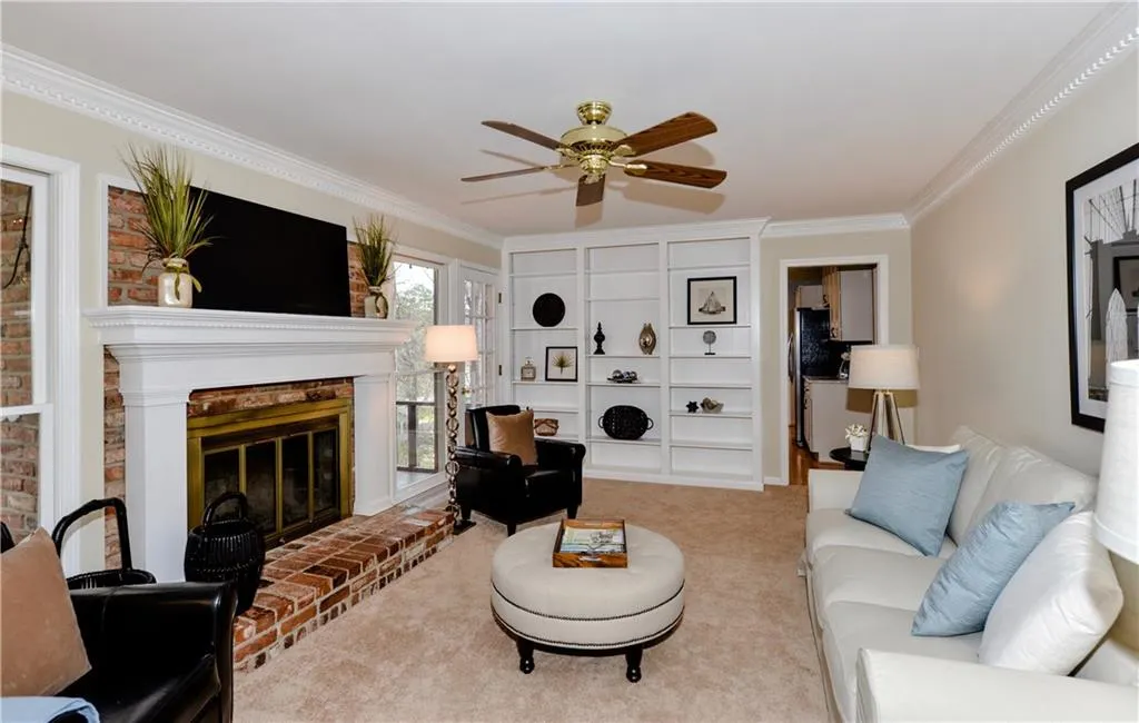 225 Hunters Point, Sandy Springs, Georgia 30328, 4 Bedrooms Bedrooms, ,3 BathroomsBathrooms,Residential,Sold,225 Hunters Point,5945083