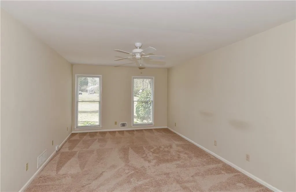 225 Hunters Point, Sandy Springs, Georgia 30328, 4 Bedrooms Bedrooms, ,3 BathroomsBathrooms,Residential,Sold,225 Hunters Point,5945083
