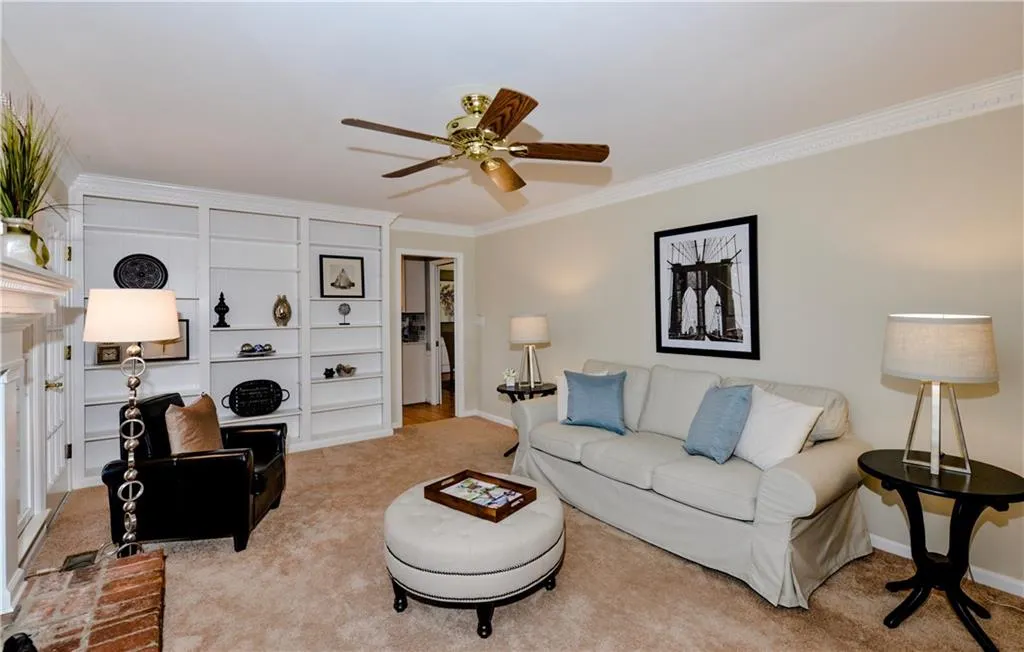 225 Hunters Point, Sandy Springs, Georgia 30328, 4 Bedrooms Bedrooms, ,3 BathroomsBathrooms,Residential,Sold,225 Hunters Point,5945083