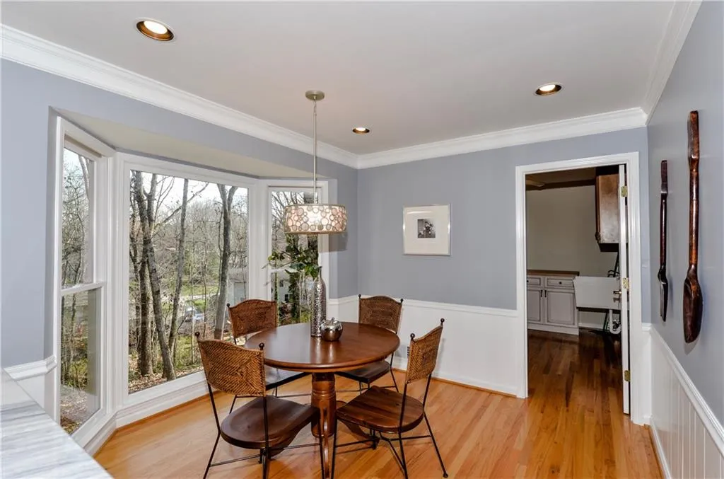 225 Hunters Point, Sandy Springs, Georgia 30328, 4 Bedrooms Bedrooms, ,3 BathroomsBathrooms,Residential,Sold,225 Hunters Point,5945083