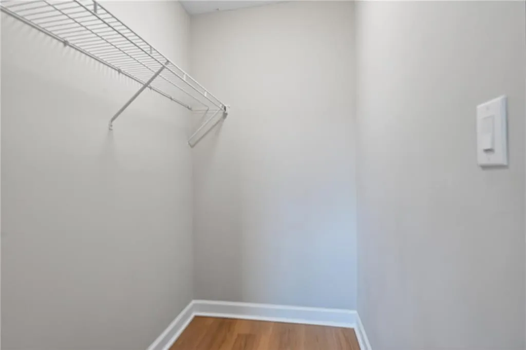 6520 Roswell Road Unit 48, Sandy Springs, Georgia 30328, 2 Bedrooms Bedrooms, ,1 BathroomBathrooms,Residential,For Sale,6520 Roswell Road Unit 48,7722305