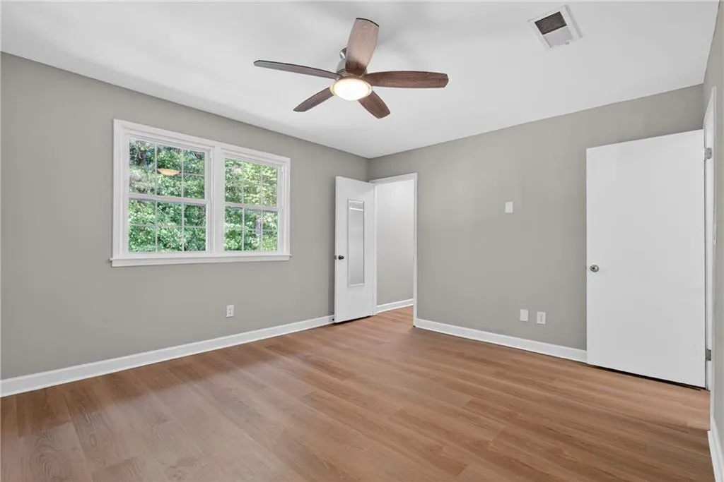6520 Roswell Road Unit 48, Sandy Springs, Georgia 30328, 2 Bedrooms Bedrooms, ,1 BathroomBathrooms,Residential,For Sale,6520 Roswell Road Unit 48,7722305