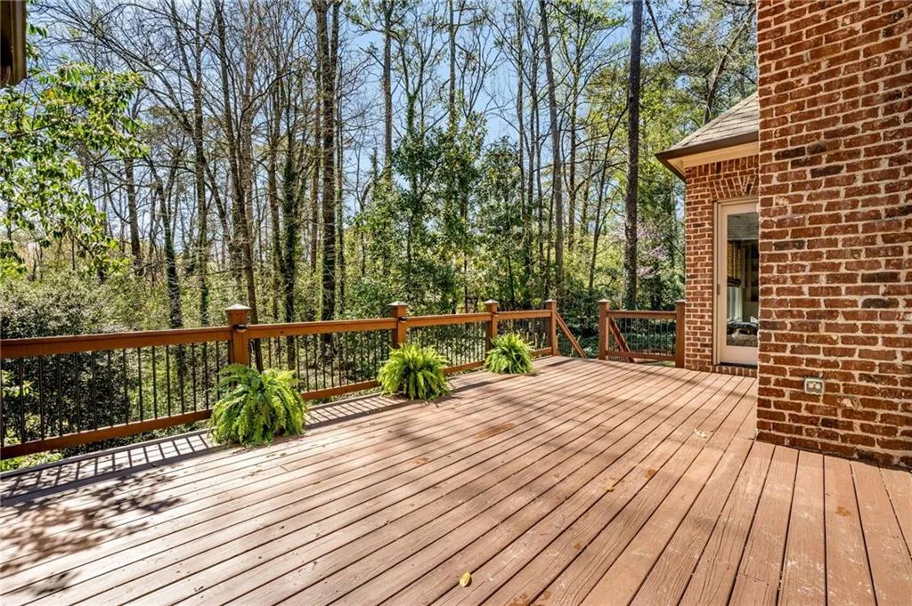 585 Franklin Road, Atlanta, Georgia 30342, 4 Bedrooms Bedrooms, ,3 BathroomsBathrooms,Residential,Sold,585 Franklin Road,7191155