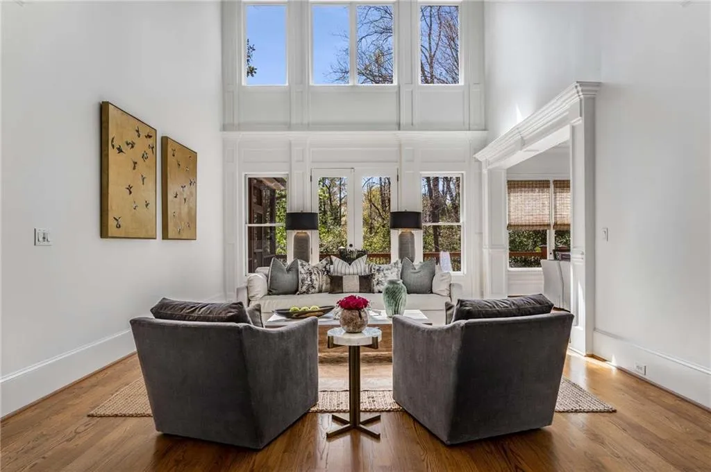 585 Franklin Road, Atlanta, Georgia 30342, 4 Bedrooms Bedrooms, ,3 BathroomsBathrooms,Residential,Sold,585 Franklin Road,7191155