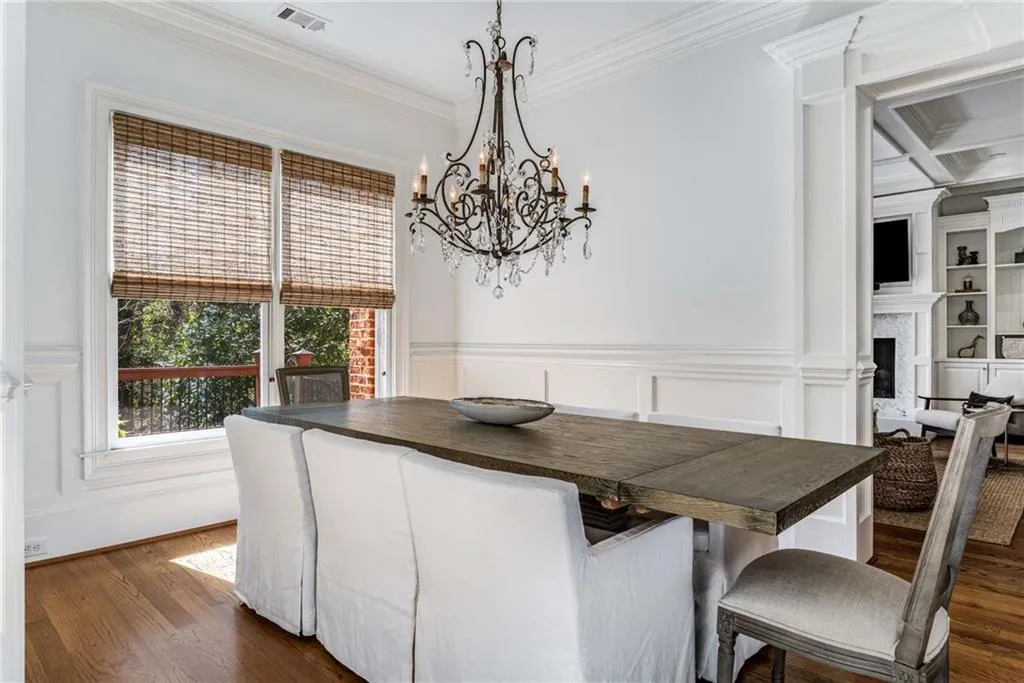 585 Franklin Road, Atlanta, Georgia 30342, 4 Bedrooms Bedrooms, ,3 BathroomsBathrooms,Residential,Sold,585 Franklin Road,7191155