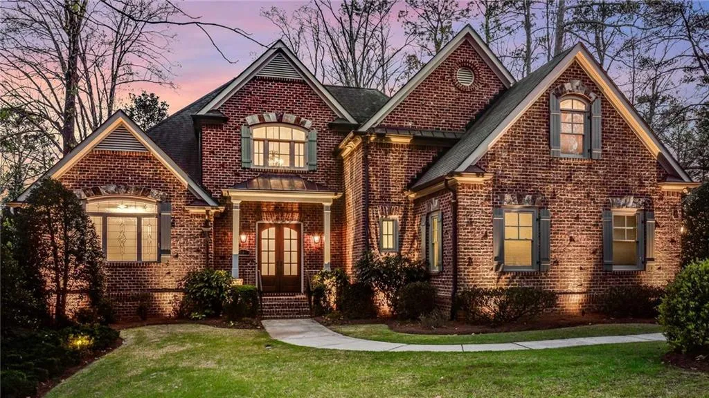 585 Franklin Road, Atlanta, Georgia 30342, 4 Bedrooms Bedrooms, ,3 BathroomsBathrooms,Residential,Sold,585 Franklin Road,7191155