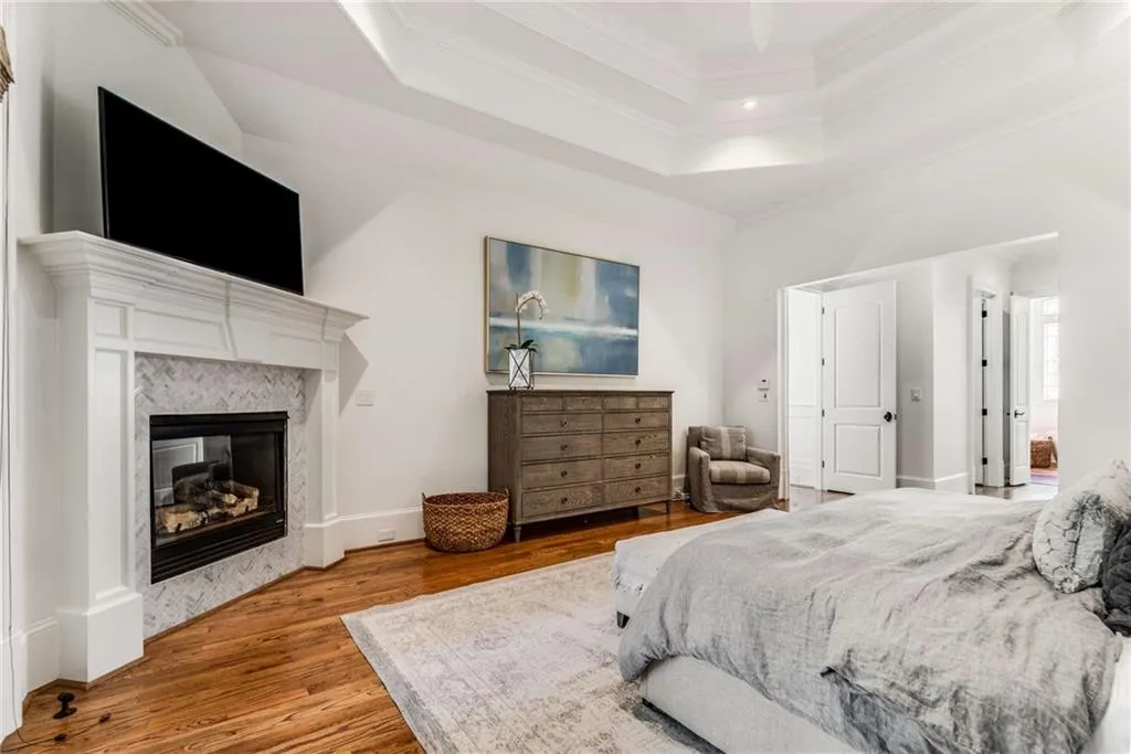 585 Franklin Road, Atlanta, Georgia 30342, 4 Bedrooms Bedrooms, ,3 BathroomsBathrooms,Residential,Sold,585 Franklin Road,7191155