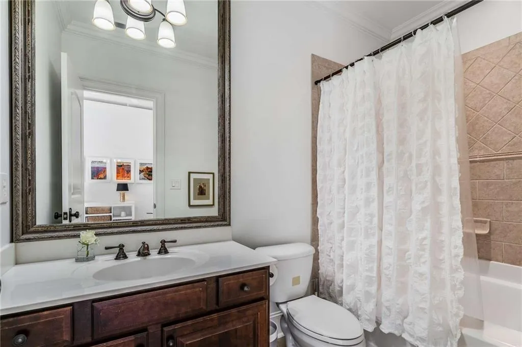 585 Franklin Road, Atlanta, Georgia 30342, 4 Bedrooms Bedrooms, ,3 BathroomsBathrooms,Residential,Sold,585 Franklin Road,7191155