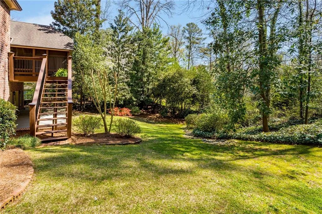 585 Franklin Road, Atlanta, Georgia 30342, 4 Bedrooms Bedrooms, ,3 BathroomsBathrooms,Residential,Sold,585 Franklin Road,7191155