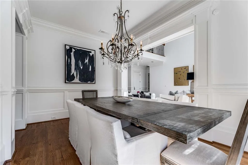 585 Franklin Road, Atlanta, Georgia 30342, 4 Bedrooms Bedrooms, ,3 BathroomsBathrooms,Residential,Sold,585 Franklin Road,7191155