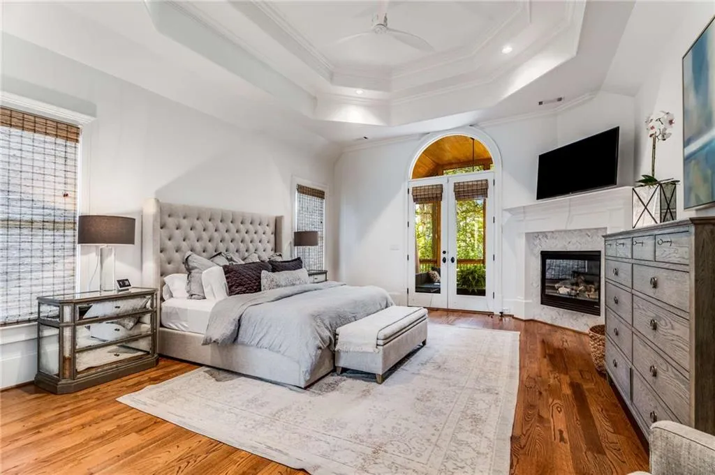 585 Franklin Road, Atlanta, Georgia 30342, 4 Bedrooms Bedrooms, ,3 BathroomsBathrooms,Residential,Sold,585 Franklin Road,7191155