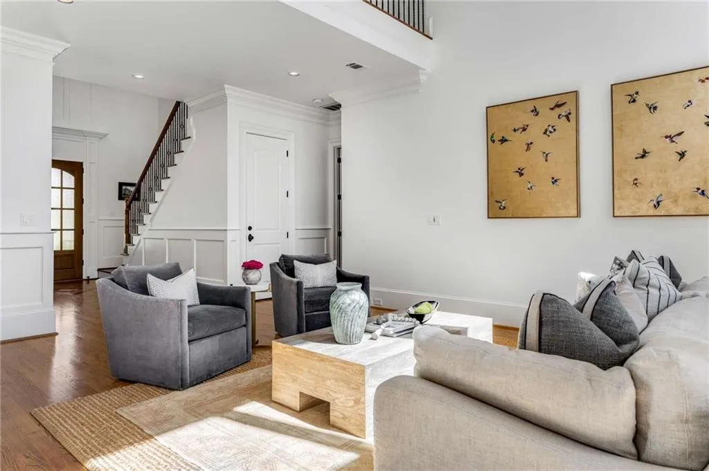 585 Franklin Road, Atlanta, Georgia 30342, 4 Bedrooms Bedrooms, ,3 BathroomsBathrooms,Residential,Sold,585 Franklin Road,7191155