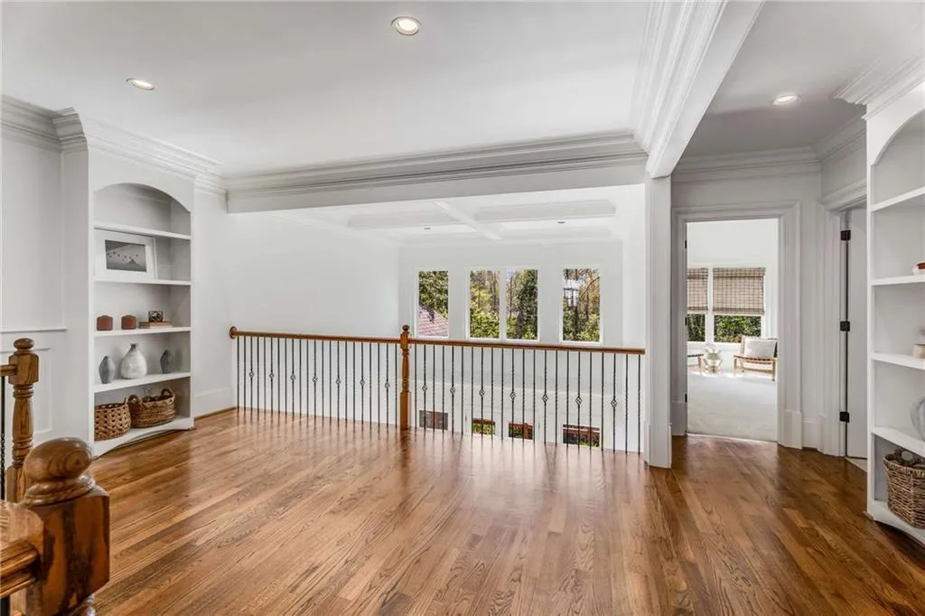 585 Franklin Road, Atlanta, Georgia 30342, 4 Bedrooms Bedrooms, ,3 BathroomsBathrooms,Residential,Sold,585 Franklin Road,7191155