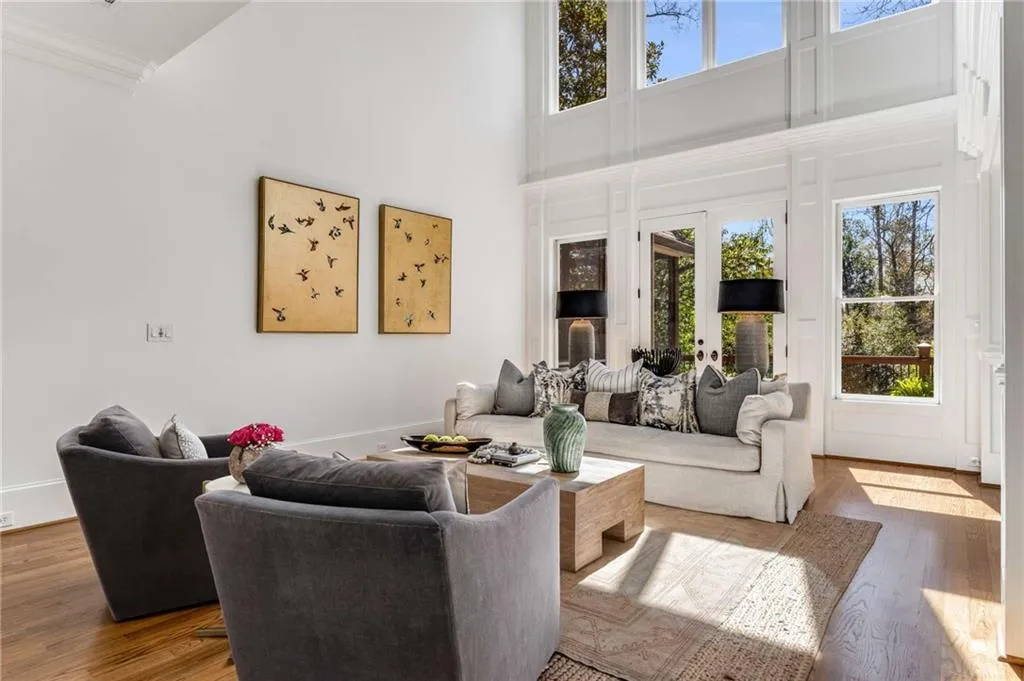 585 Franklin Road, Atlanta, Georgia 30342, 4 Bedrooms Bedrooms, ,3 BathroomsBathrooms,Residential,Sold,585 Franklin Road,7191155