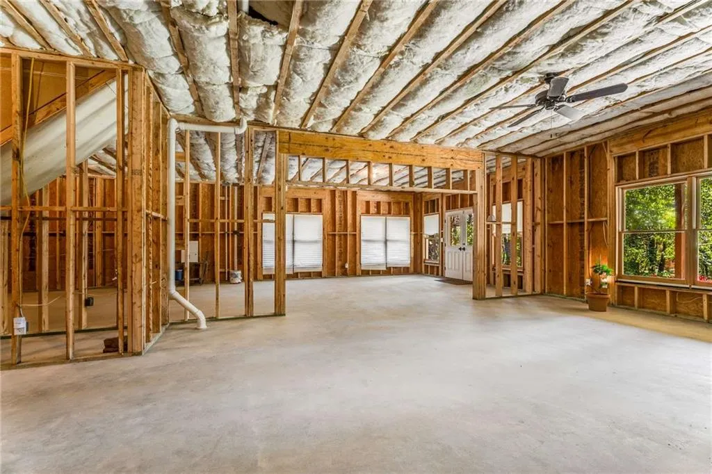 585 Franklin Road, Atlanta, Georgia 30342, 4 Bedrooms Bedrooms, ,3 BathroomsBathrooms,Residential,Sold,585 Franklin Road,7191155